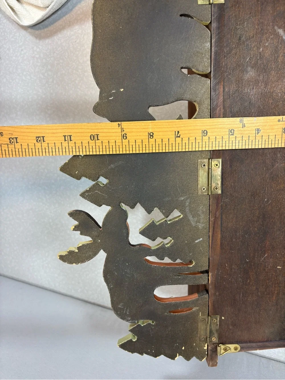 Home Interiors Woodland Wall Shelf with Hooks